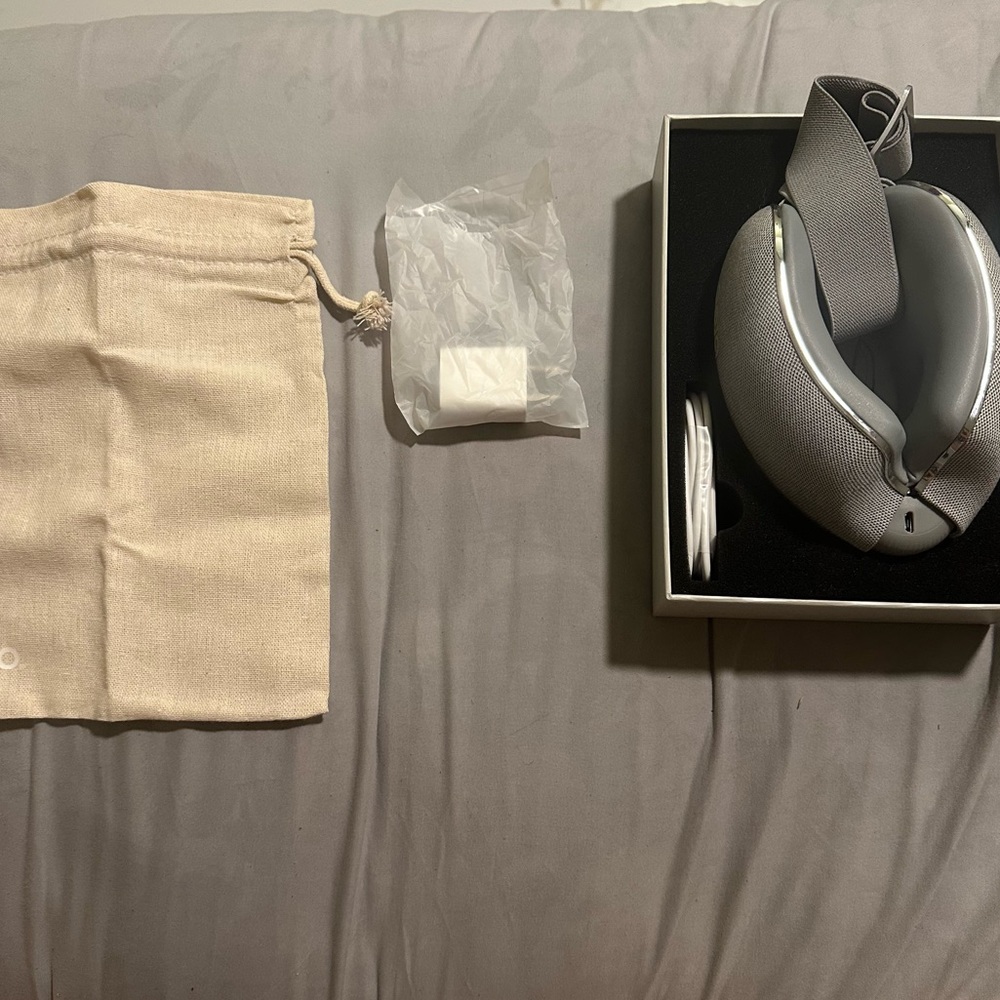 Breo iSeeM Eye Massager with Heat, Customizable Eye Massager NEW - Picture 8 of 11